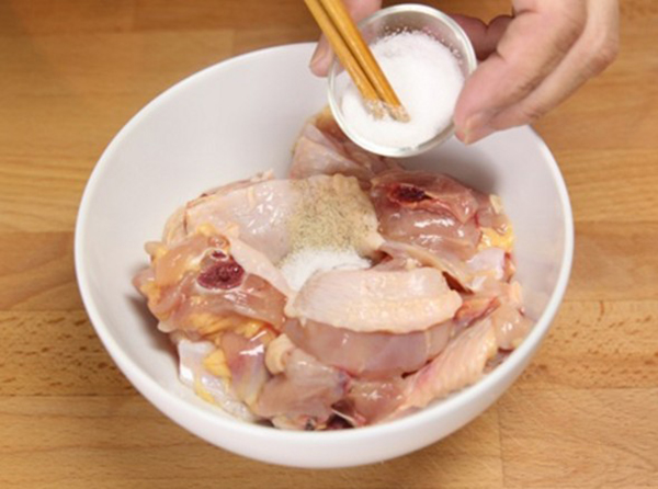 Nguyên liệu gà hấp đông trùng hạ thảo