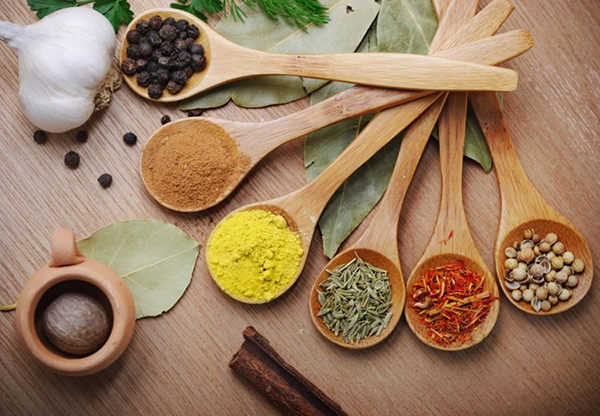 Bị tàn nhang uống đông trùng hạ thảo